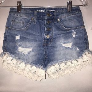 Distressed Blue Jean Shorts w/ Lace Trim Sz 0/25